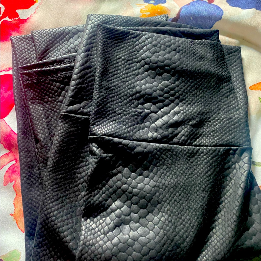 black, Snake print leggings - boutique purchase
